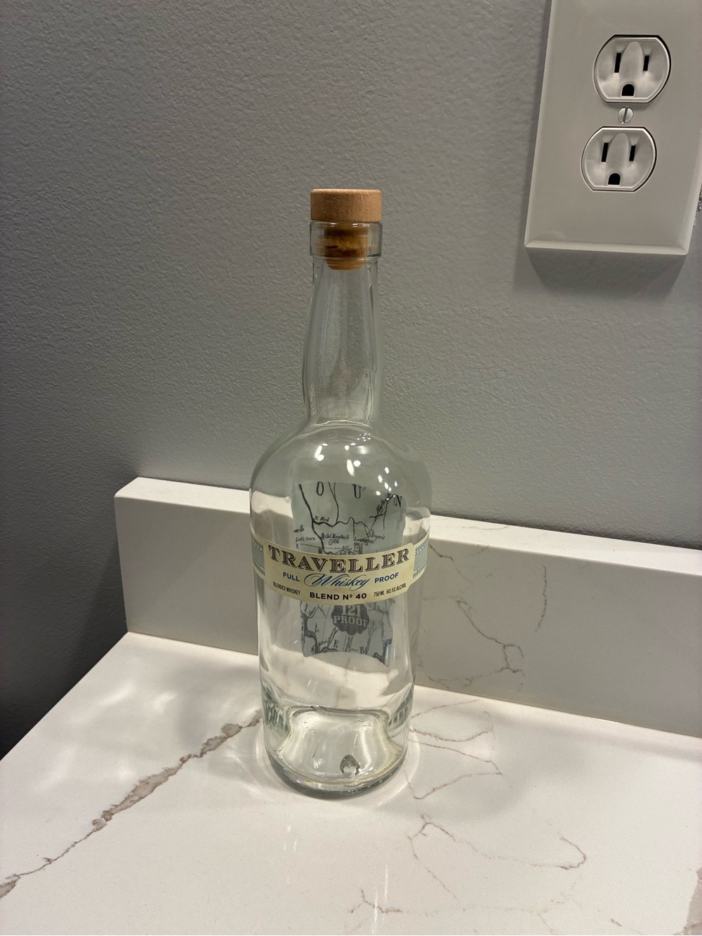 Traveller Whiskey Glass Bottle with Cork Stopper - Transparent